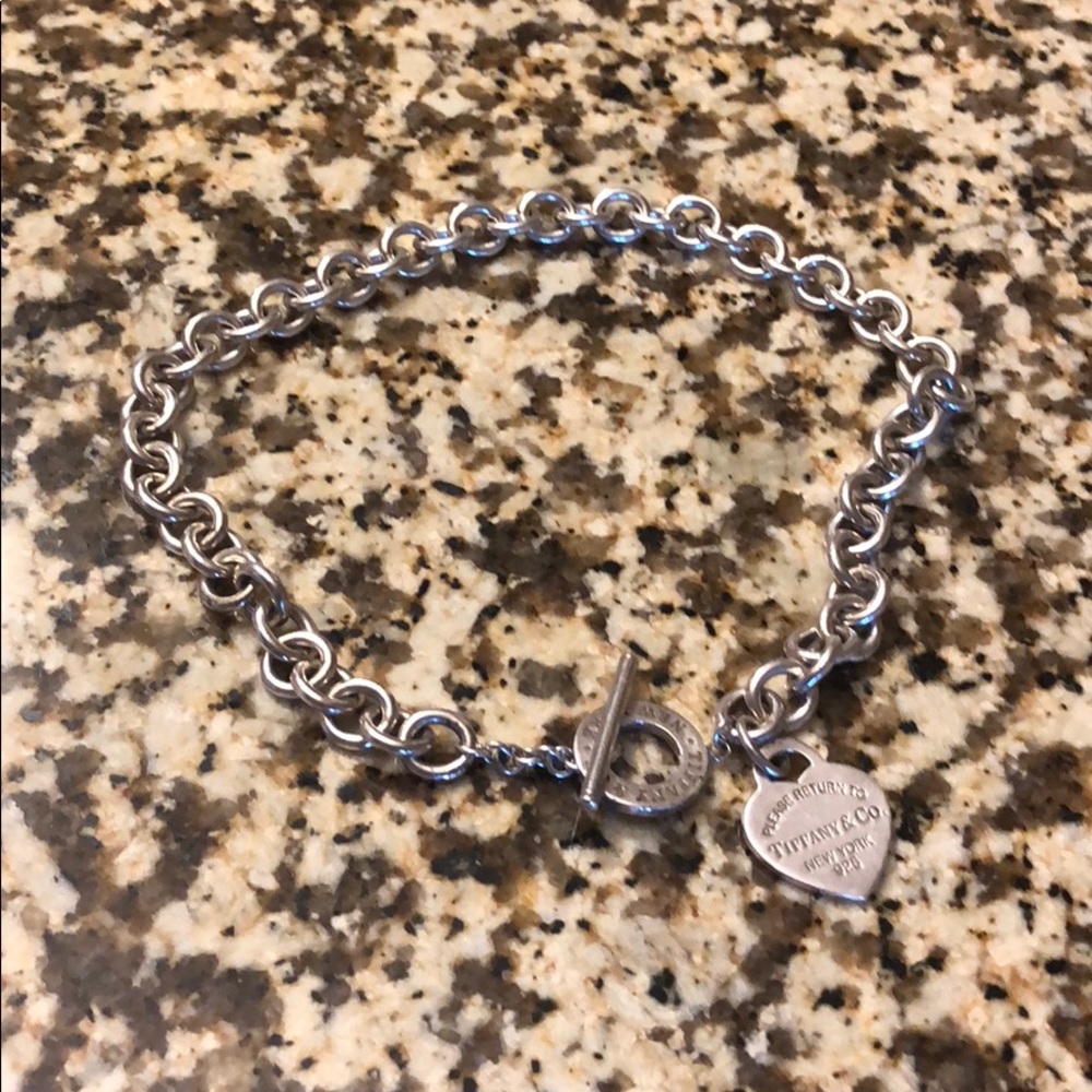 Tiffany & Co toggle necklace